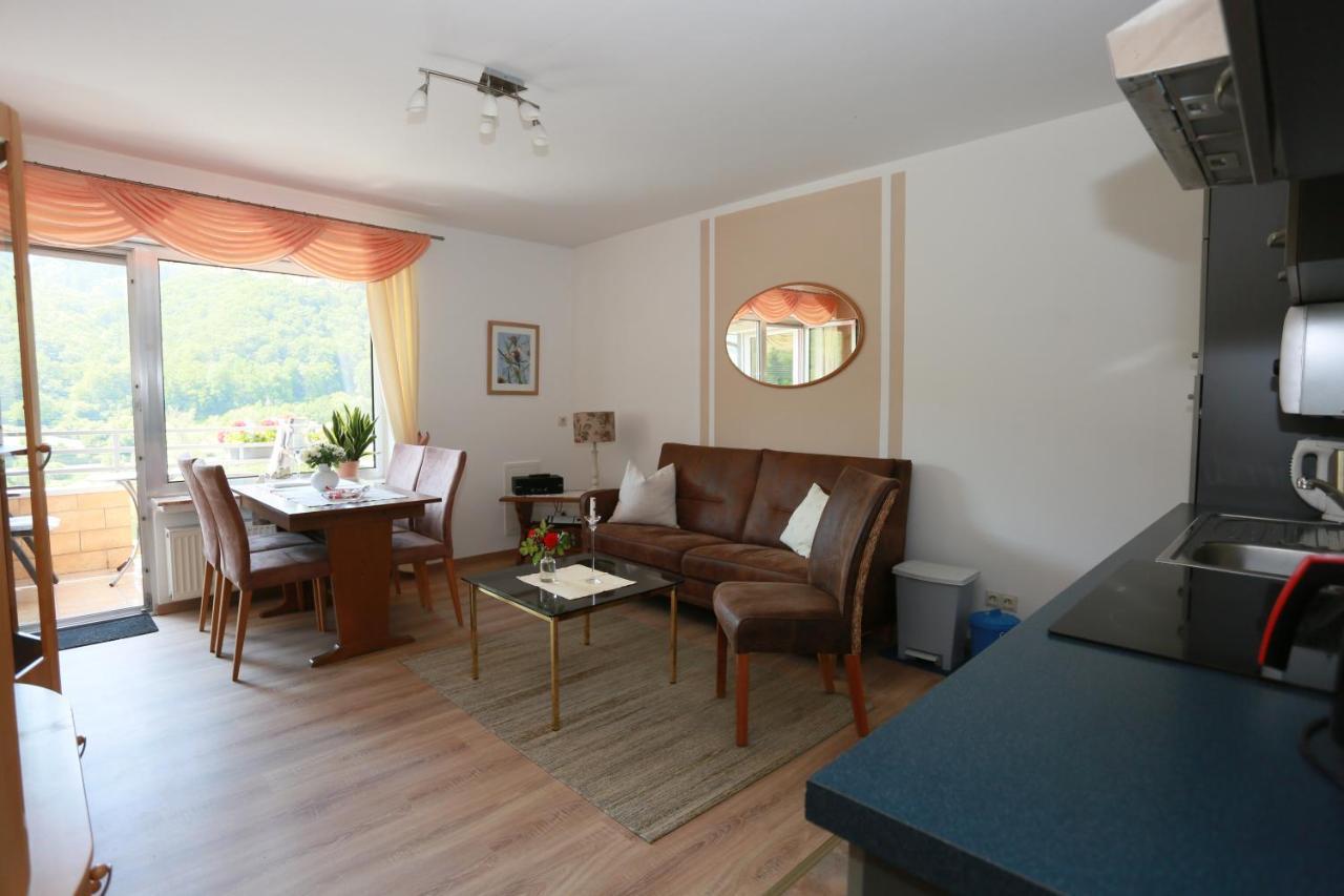 Ferienwohnung Moselblick-Stein Valwig Exterior foto