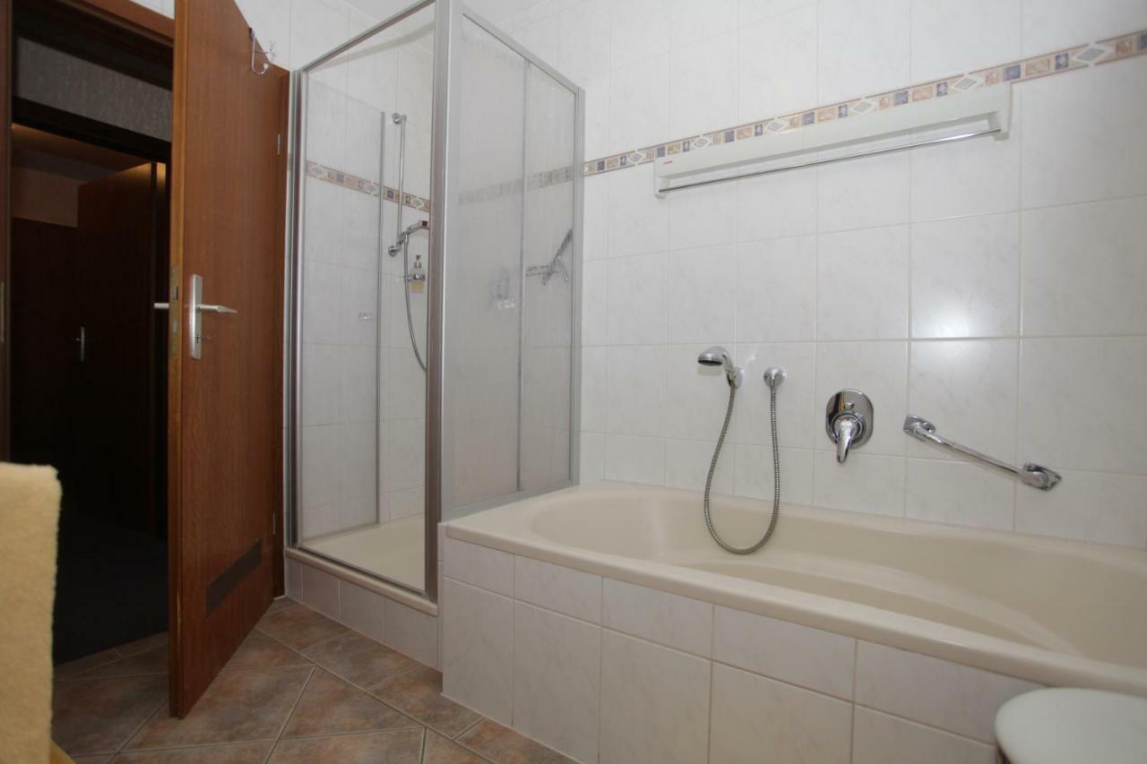 Ferienwohnung Moselblick-Stein Valwig Exterior foto